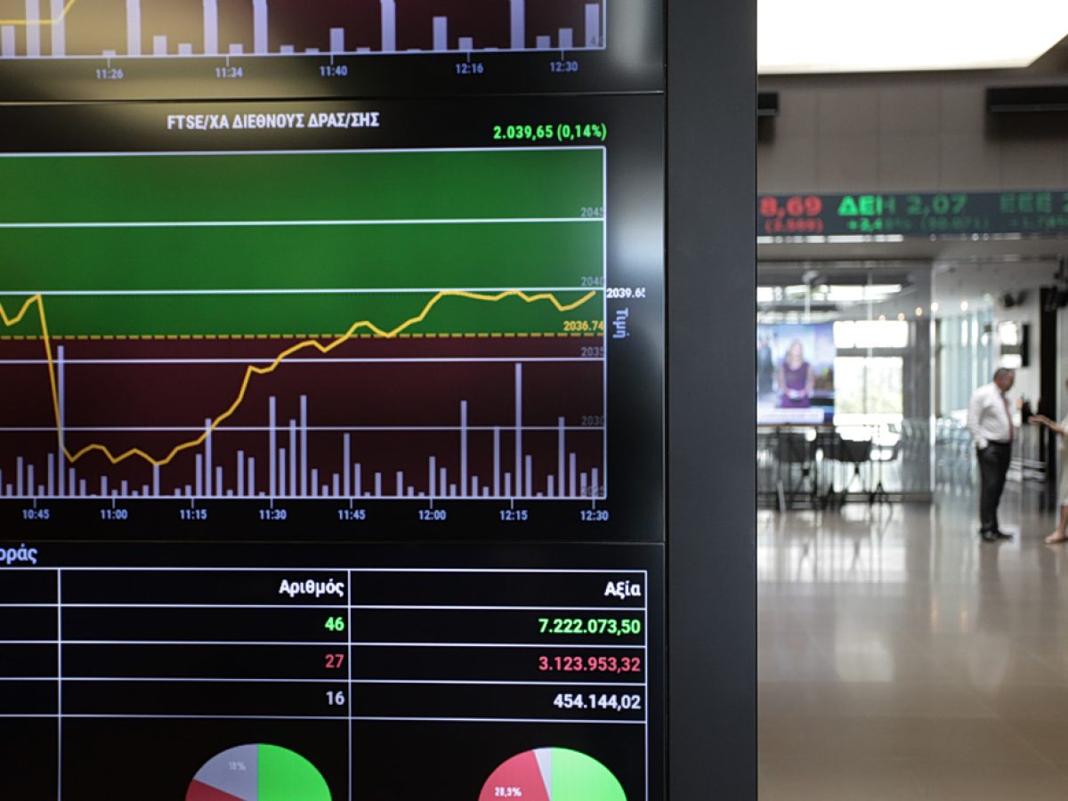 Alpha Bank: Πού βλέπει ευκαιρίες εν μέσω πολέμου – Η στρατηγική, οι συστάσεις για επενδύσεις