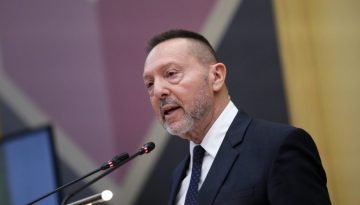 &Sigma;&tau;&omicron;&upsilon;&rho;&nu;ά&rho;&alpha;&sigmaf;: &Xi;&epsilon;&pi;έ&rho;&alpha;&sigma;&epsilon; &tau;&omicron; 4,4% &tau;&omicron;&upsilon; &Alpha;&Epsilon;&Pi; &tau;&omicron; &pi;&rho;&omega;&tau;&omicron;&gamma;&epsilon;&nu;έ&sigmaf; &pi;&lambda;&epsilon;ό&nu;&alpha;&sigma;&mu;&alpha; &tau;&omicron; 2025