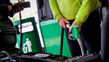 &Tau;&eta; &Mu;. &Delta;&epsilon;&upsilon;&tau;έ&rho;&alpha; &alpha;&nu;&omicron;ί&gamma;&epsilon;&iota; &eta; &pi;&lambda;&alpha;&tau;&phi;ό&rho;&mu;&alpha; &gamma;&iota;&alpha; &tau;&omicron; Fuel Pass &ndash; &Alpha;&sigma;&pi;ί&delta;&alpha; &sigma;&tau;&eta;&nu; &epsilon;&nu;&epsilon;&rho;&gamma;&epsilon;&iota;&alpha;&kappa;ή &kappa;&rho;ί&sigma;&eta; &tau;&omicron; &laquo;&pi;ά&gamma;&omega;&mu;&alpha;&raquo; &tau;&omega;&nu; &sigma;&tau;&alpha;&theta;&epsilon;&rho;ώ&nu; &tau;&iota;&mu;&omicron;&lambda;&omicron;&gamma;ί&omega;&nu; &rho;&epsilon;ύ&mu;&alpha;&tau;&omicron;&sigmaf;
