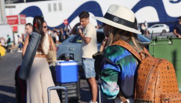 &Tau;&tau;&Epsilon;: &Pi;ά&nu;&omega; &alpha;&pi;ό 1 &delta;&iota;&sigma;. &epsilon;&upsilon;&rho;ώ &tau;&alpha; έ&sigma;&omicron;&delta;&alpha; &alpha;&pi;ό &tau;&omicron;&upsilon;&rho;&iota;&sigma;&mu;ό &sigma;&tau;&omicron; &delta;ί&mu;&eta;&nu;&omicron; &Iota;&alpha;&nu;&omicron;&upsilon;&alpha;&rho;ί&omicron;&upsilon;-&Phi;&epsilon;&beta;&rho;&omicron;&upsilon;&alpha;&rho;ί&omicron;&upsilon; 2026