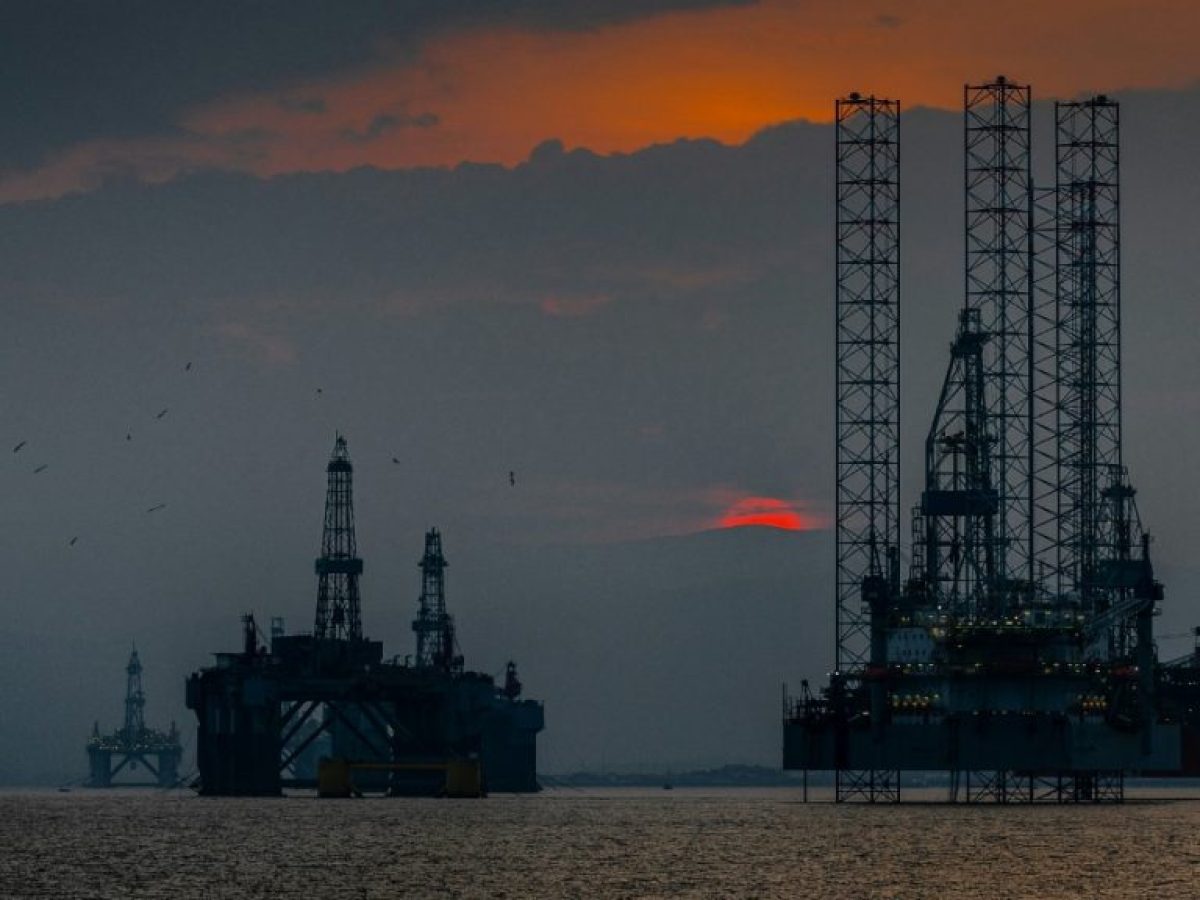 Πετρέλαιο: Σε άνοδο με την αβεβαιότητα για την εκεχειρία να κορυφώνεται – Κοντά στα 100 δολάρια η τιμή του