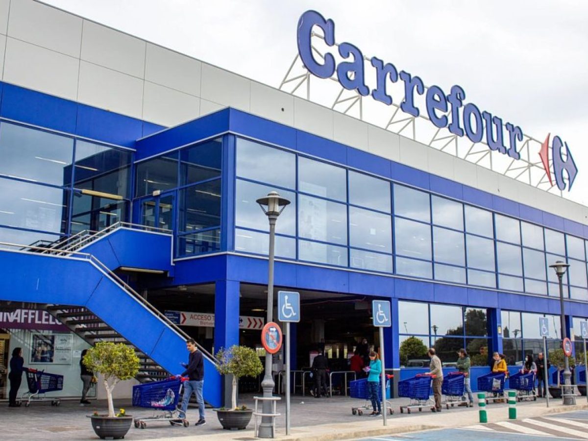 Carrefour: Το σχέδιο ανασύνταξης και το deal με τη Motor Oil