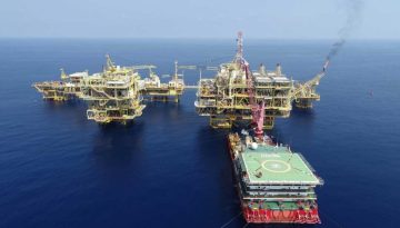 &Lambda;ί&gamma;&omicron; &pi;&rho;&iota;&nu; &tau;&alpha; 120 &delta;&omicron;&lambda;ά&rho;&iota;&alpha; &tau;&omicron; &beta;&alpha;&rho;έ&lambda;&iota; &tau;&omicron; &pi;&epsilon;&tau;&rho;έ&lambda;&alpha;&iota;&omicron;