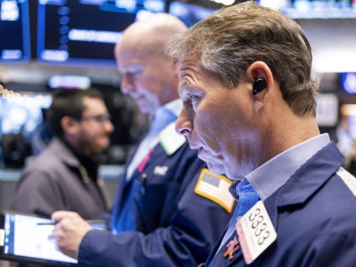 Το πετρέλαιο πιέζει τη Wall Street και ο Dow χάνει 600 μονάδες