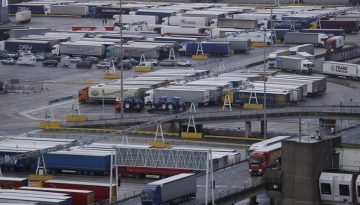 &Beta;&rho;&epsilon;&tau;&alpha;&nu;ί&alpha;: &Upsilon;&iota;&omicron;&theta;&epsilon;&tau;&epsilon;ί &epsilon;&mu;&pi;&omicron;&rho;&iota;&kappa;&omicron;ύ&sigmaf; &kappa;&alpha;&nu;ό&nu;&epsilon;&sigmaf; &tau;&eta;&sigmaf; &Epsilon;.&Epsilon; &gamma;&iota;&alpha; &mu;&epsilon;ί&omega;&sigma;&eta; &tau;&omicron;&upsilon; &kappa;ό&sigma;&tau;&omicron;&upsilon;&sigmaf; &sigma;&epsilon; &epsilon;&pi;&iota;&chi;&epsilon;&iota;&rho;ή&sigma;&epsilon;&iota;&sigmaf; &kappa;&alpha;&iota; &kappa;&alpha;&tau;&alpha;&nu;&alpha;&lambda;&omega;&tau;έ&sigmaf;