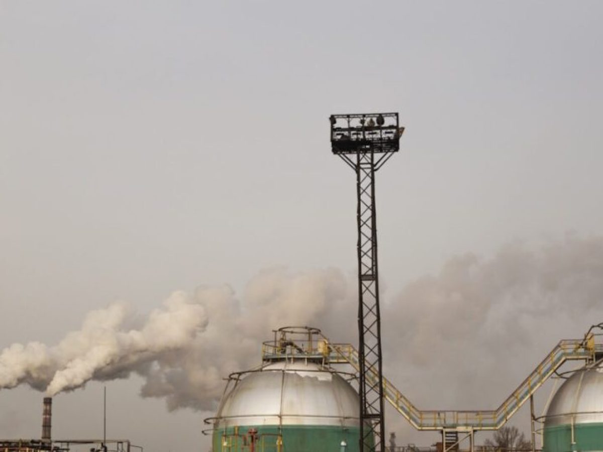 Τα ανεξάρτητα διυλιστήρια της Κίνας, οι «τσαγιέρες», αγωνίζονται να επιβιώσουν από την επιδεινούμενη πετρελαϊκή κρίση