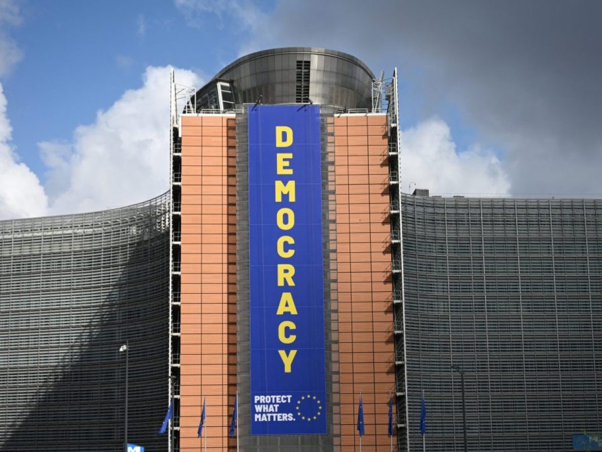 Εκταμίευση πόρων 1,18 δισ. ευρώ από το Ταμείο Ανάκαμψης και Ανθεκτικότητας προς την Ελλάδα – Νέα δόση 1,2 δισ. ευρώ στο πλαίσιο του NextGenerationEU