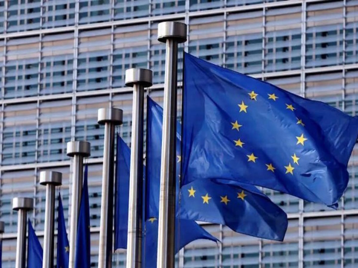 Κομισιόν: Το πακέτο μέτρων για την αντιμετώπιση της ενεργειακής κρίσης – Τι περιλαμβάνει το «AccelerateEU» για τα νοικοκυριά