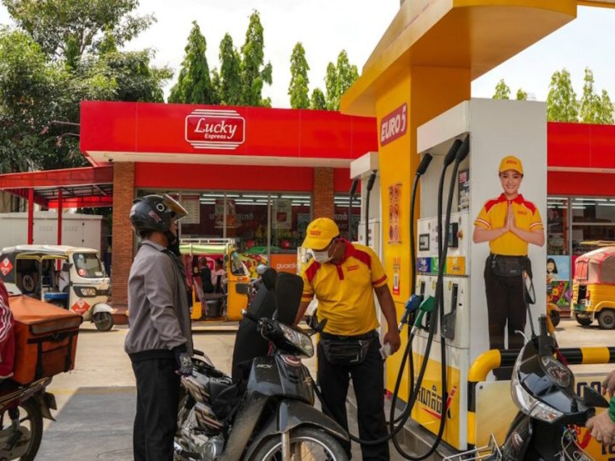 Η αύξηση των τιμών των καυσίμων φέρνει παγκόσμιο πληθωριστικό τσουνάμι – H απειλή για τις ΗΠΑ και τα στοιχεία που περιμένουν οι Κεντρικές Τράπεζες