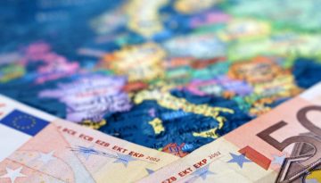 Η Ιταλία αναμένει μείωση του ελλείματος κατά 2,8% του ΑΕΠ φέτος – Σκιές για «πειραγμένη» πρόβλεψη