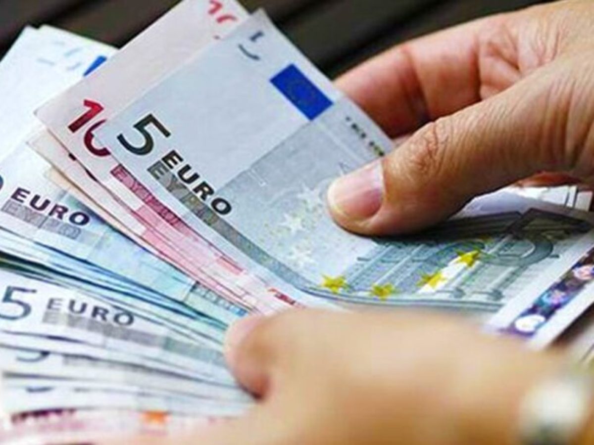 ΕΛΣΤΑΤ: Αύξηση 9,8% σημείωσε το διαθέσιμο εισόδημα των νοικοκυριών το δ’ τρίμηνο του 2025