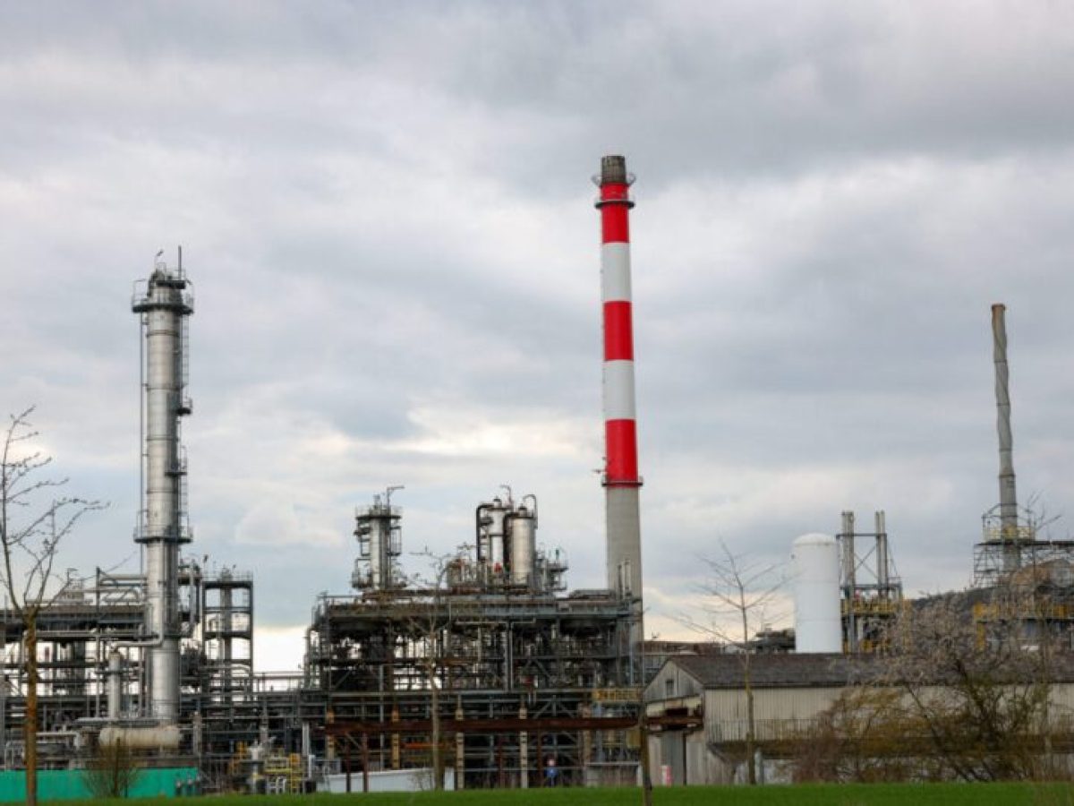 Πετρέλαιο έως 500 εκατ. βαρέλια με αξία 50 δισ. δολάρια λείπει από την αγορά μετά από 50 ημέρες πολέμου στη Μέση Ανατολή