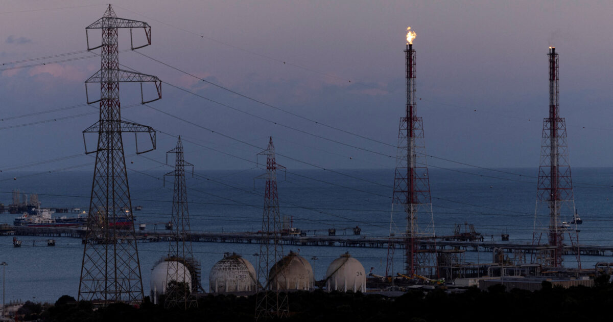 oil-refineries-reuters-1200x630-1