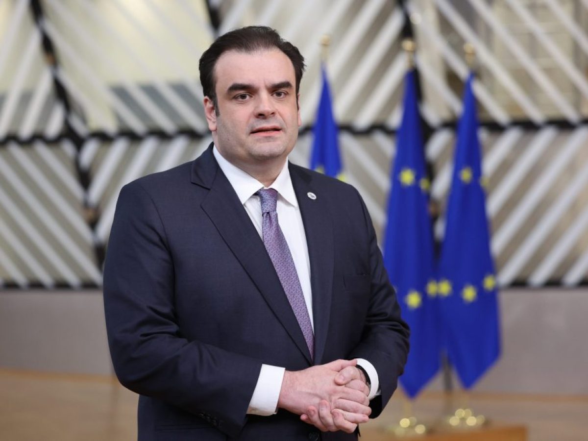 Στην Ουάσινγκτον για την Εαρινή Σύνοδο του ΔΝΤ και της Παγκόσμιας Τράπεζας ο Πιερρακάκης – Θα συμμετάσχει στις συνεδριάσεις της G7