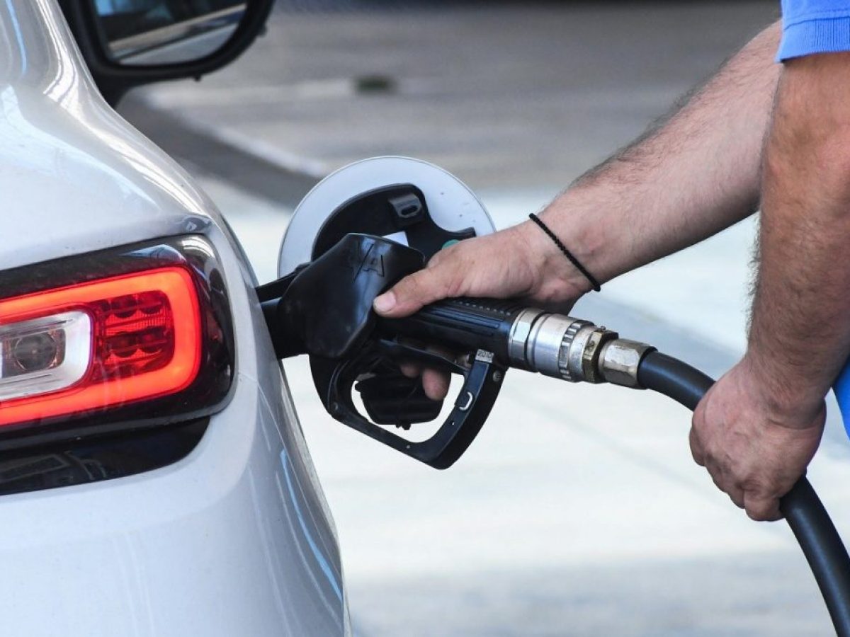 Fuel pass: Ανοίγει αύριο η πλατφόρμα για την επιδότηση στα καύσιμα – Πώς θα κάνετε την αίτηση και πότε θα δείτε τα χρήματα