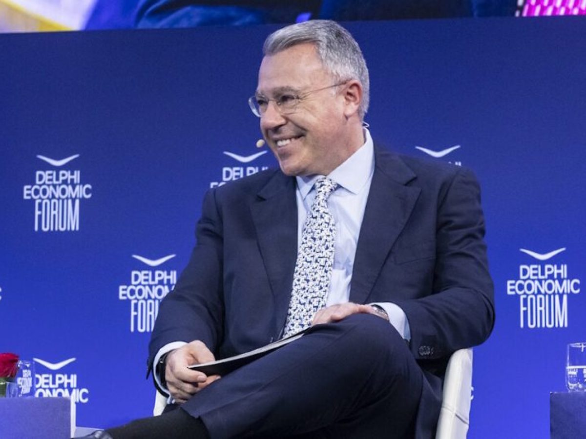 Ψάλτης (Alpha Bank): 300 δισ. ευρώ αποταμιεύσεων τον χρόνο εκτός Ευρώπης