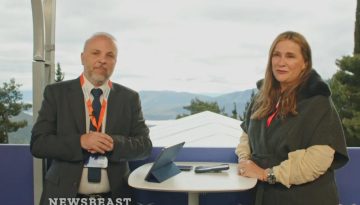 Ά&nu;&nu;&alpha; &Rho;&omicron;&kappa;&omicron;&phi;ύ&lambda;&lambda;&omicron;&upsilon; &sigma;&tau;&omicron; Newsbeast: Έ&rho;&chi;&omicron;&nu;&tau;&alpha;&iota; &epsilon;&kappa;&pi;&tau;ώ&sigma;&epsilon;&iota;&sigmaf; &mu;&epsilon; &tau;&eta;&nu; &Epsilon;&upsilon;&rho;&omega;&pi;&alpha;ϊ&kappa;ή &Kappa;ά&rho;&tau;&alpha; &Nu;έ&omega;&nu; &sigma;&tau;&alpha; &alpha;&epsilon;&rho;&omicron;&pi;&omicron;&rho;&iota;&kappa;ά &epsilon;&iota;&sigma;&iota;&tau;ή&rho;&iota;&alpha;
