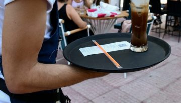 &Mu;&iota;&sigma;&theta;&omicron;ί: Ή&pi;&iota;&epsilon;&sigmaf; &alpha;&upsilon;&xi;ή&sigma;&epsilon;&iota;&sigmaf; &tau;&omicron; 2025 &mu;&epsilon; &pi;&epsilon;&rho;&iota;&omicron;&rho;&iota;&sigma;&mu;έ&nu;&eta; &epsilon;&nu;ί&sigma;&chi;&upsilon;&sigma;&eta; &tau;&eta;&sigmaf; &alpha;&gamma;&omicron;&rho;&alpha;&sigma;&tau;&iota;&kappa;ή&sigmaf; &delta;ύ&nu;&alpha;&mu;&eta;&sigmaf;