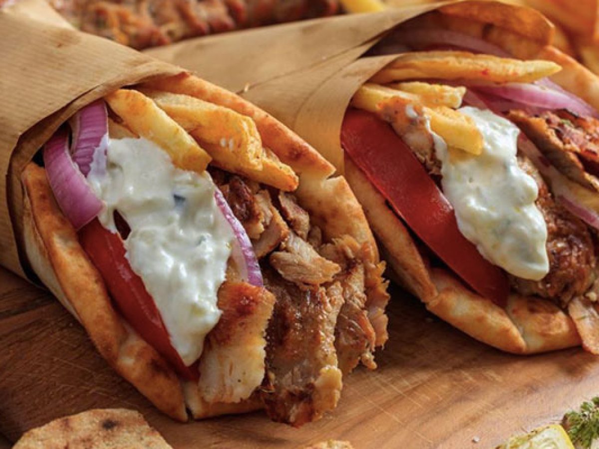 Έσπασε το “φράγμα” των 5 ευρώ το σουβλάκι