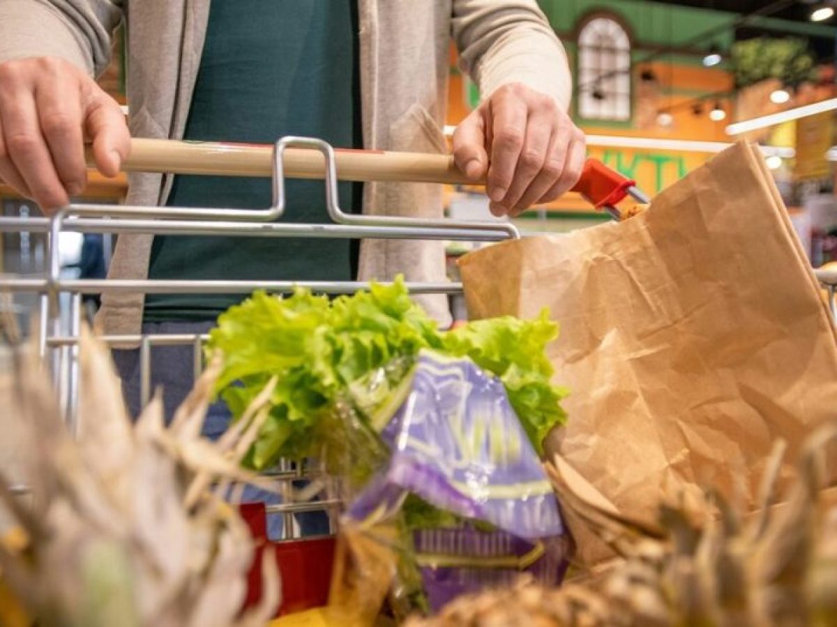 ΙΕΛΚΑ: Μειώθηκε ο πληθωρισμός στα σουπερμάρκετ τον Μάρτιο 2026