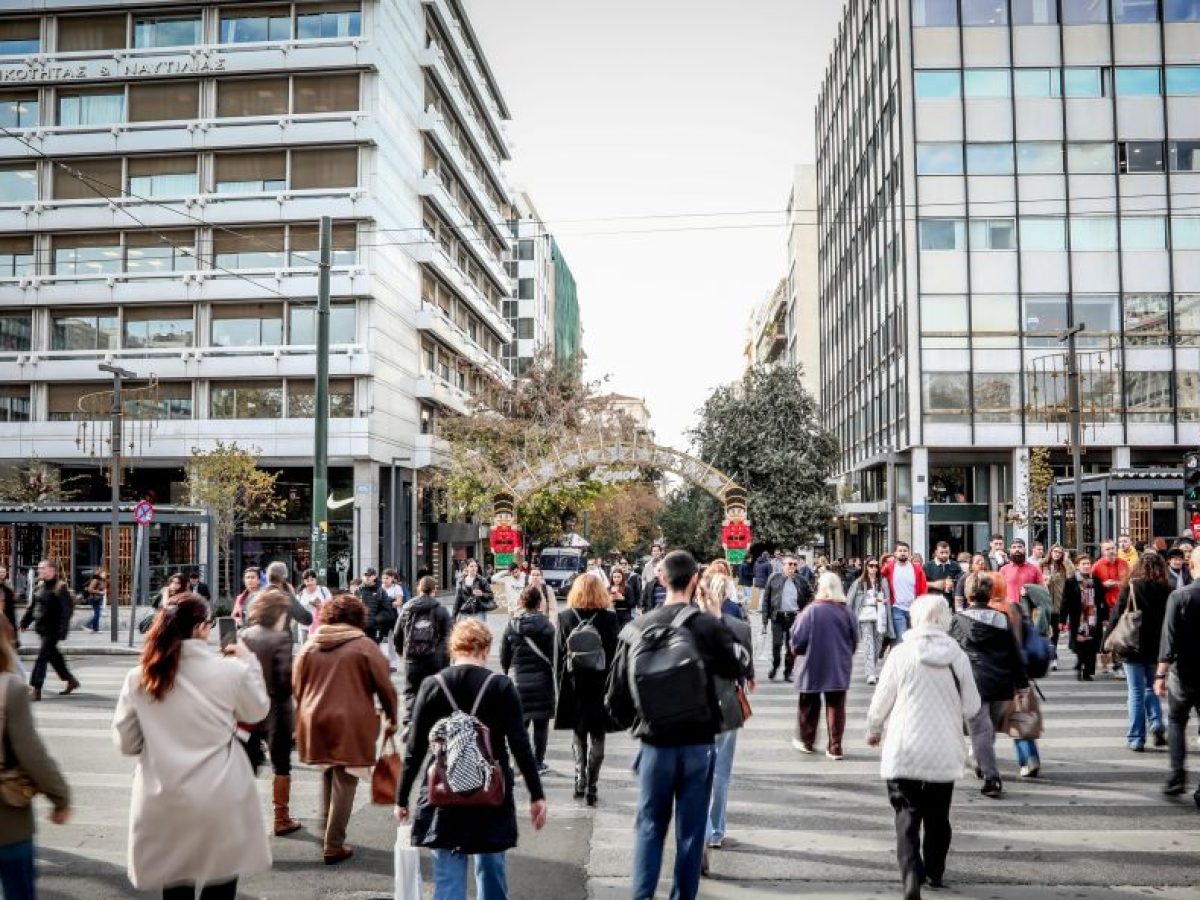 ΑΑΔΕ: «Παγώνουν» τα επιτόκια στις ρυθμίσεις οφειλών έως το 2027