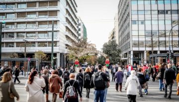 &Alpha;&Alpha;&Delta;&Epsilon;: &laquo;&Pi;&alpha;&gamma;ώ&nu;&omicron;&upsilon;&nu;&raquo; &tau;&alpha; &epsilon;&pi;&iota;&tau;ό&kappa;&iota;&alpha; &sigma;&tau;&iota;&sigmaf; &rho;&upsilon;&theta;&mu;ί&sigma;&epsilon;&iota;&sigmaf; &omicron;&phi;&epsilon;&iota;&lambda;ώ&nu; έ&omega;&sigmaf; &tau;&omicron; 2027