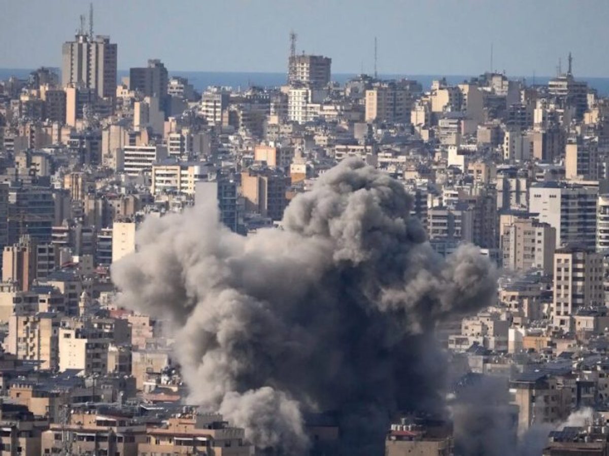 Η εκεχειρία έγινε, ο πόλεμος -προσωρινά- σταμάτησε, αλλά ποιος τελικά ελέγχει τα στενά του Ορμούζ και το πετρέλαιο;