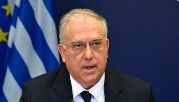 &Theta;&epsilon;&omicron;&delta;&omega;&rho;&iota;&kappa;ά&kappa;&omicron;&sigmaf;: &Epsilon;&kappa;&tau;ό&sigmaf; &Alpha;&nu;&alpha;&pi;&tau;&upsilon;&xi;&iota;&alpha;&kappa;&omicron;ύ &Nu;ό&mu;&omicron;&upsilon; ό&pi;&omicron;&iota;&omicron;&sigmaf; &pi;ή&rho;&epsilon; &chi;&rho;ή&mu;&alpha;&tau;&alpha; &kappa;&alpha;&iota; &delta;&epsilon;&nu; &tau;&alpha; &epsilon;&pi;έ&nu;&delta;&upsilon;&sigma;&epsilon; &ndash; &Sigma;&tau;&alpha; 120 &epsilon;&kappa;&alpha;&tau;. &epsilon;&upsilon;&rho;ώ &tau;&alpha; &pi;&omicron;&sigma;ά &pi;&omicron;&upsilon; &alpha;&nu;&alpha;&kappa;&tau;ή&theta;&eta;&kappa;&alpha;&nu;