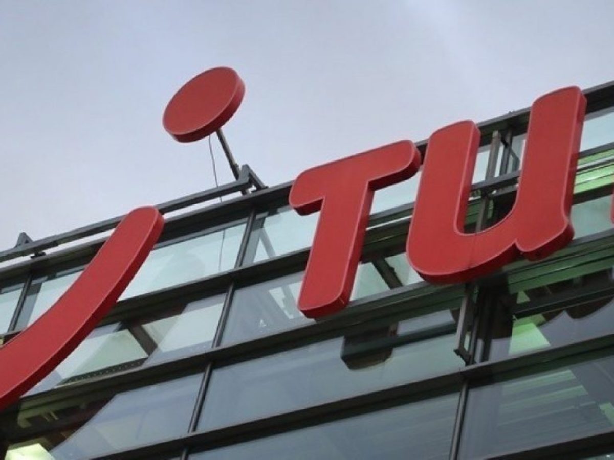 Tui: Πρόσθετες δαπάνες 40 εκατ. ευρώ λόγω επαναπατρισμού 12.000 ατόμων από τη Μέση Ανατολή