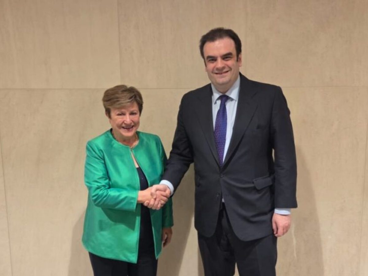 Πιερρακάκης στο ΔΝΤ: Η θετική πορεία της ελληνικής οικονομίας στο τραπέζι της συνάντησης με την Κρισταλίνα Γκεοργκίεβα
