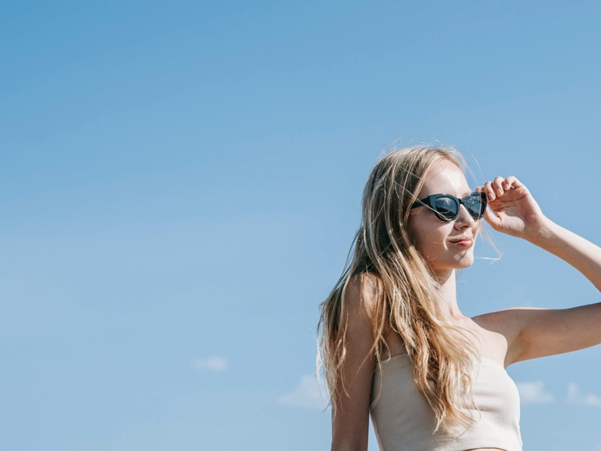 Youth Pass 300 ευρώ: Voucher για τις καλοκαιρινές διακοπές των νέων