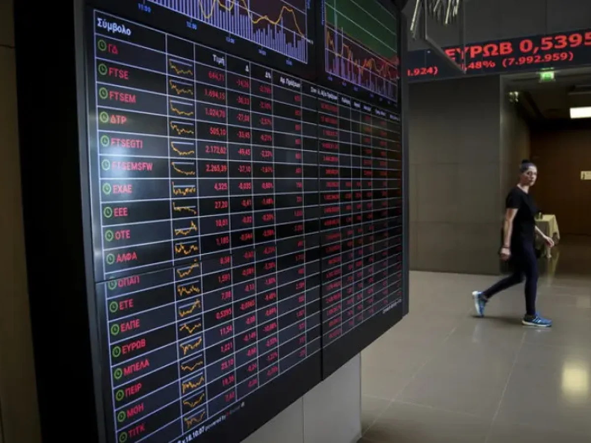 Χρηματιστήριο Αθηνών: Περιόρισε τις απώλειες, αλλά έκλεισε στο κόκκινο