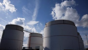 &Delta;&iota;&alpha;&lambda;ύ&epsilon;&tau;&alpha;&iota; &omicron; &Omicron;&Pi;&Epsilon;&Kappa;; &Eta; &alpha;&pi;&omicron;&chi;ώ&rho;&eta;&sigma;&eta; &tau;&omega;&nu; &Eta;&Alpha;&Epsilon; &pi;&omicron;&upsilon; &phi;έ&rho;&nu;&epsilon;&iota; &tau;&alpha; &pi;ά&nu;&omega; &kappa;ά&tau;&omega; &sigma;&tau;&eta;&nu; &pi;&alpha;&gamma;&kappa;ό&sigma;&mu;&iota;&alpha; &alpha;&gamma;&omicron;&rho;ά
