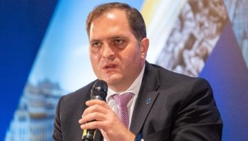 ΔΕΟΣ: Στη «φάκα» της ΑΑΔΕ δίκτυο με 34.000 μη εγκεκριμένα συμπληρώματα διατροφής και φοροδιαφυγή