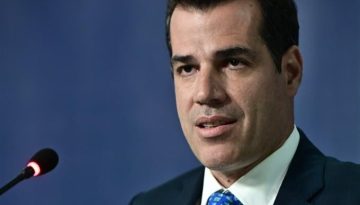Θάνος Πλεύρης στο mononews: Στόχος της ΝΔ η αυτοδυναμία – Στο μεταναστευτικό δεν θα επιτρέψουμε εικόνες του 2015