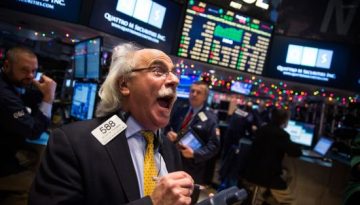 Φρενίτιδα στη Wall Street: Σε υψηλά 5ετίας τα στοιχήματα μικροεπενδυτών στις Big Tech – Ποιες μετοχές «σαρώνουν»