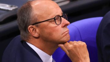 &Gamma;&epsilon;&rho;&mu;&alpha;&nu;&iota;&kappa;ή &omicron;&iota;&kappa;&omicron;&nu;&omicron;&mu;ί&alpha;: &Alpha;&pi;ώ&lambda;&epsilon;&iota;&epsilon;&sigmaf; έ&omega;&sigmaf; &kappa;&alpha;&iota; 15 &delta;&iota;&sigmaf; &alpha;&pi;ό &tau;&omicron;&upsilon;&sigmaf; &nu;έ&omicron;&upsilon;&sigmaf; &delta;&alpha;&sigma;&mu;&omicron;ύ&sigmaf; &Tau;&rho;&alpha;&mu;&pi; &sigma;&tau;&alpha; &alpha;&upsilon;&tau;&omicron;&kappa;ί&nu;&eta;&tau;&alpha;