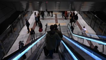 &Pi;&rho;&omega;&tau;&omicron;&mu;&alpha;&gamma;&iota;ά 2026: &laquo;&Lambda;&omicron;&upsilon;&kappa;έ&tau;&omicron;&raquo; &sigma;&tau;&eta; &chi;ώ&rho;&alpha; &alpha;&pi;ό &tau;&eta;&nu; &alpha;&pi;&epsilon;&rho;&gamma;ί&alpha; &ndash; &Pi;&omicron;&iota;&omicron;&iota; &sigma;&upsilon;&mu;&mu;&epsilon;&tau;έ&chi;&omicron;&upsilon;&nu; &pi;ώ&sigmaf; &kappa;&iota;&nu;&omicron;ύ&nu;&tau;&alpha;&iota; &tau;&alpha; &Mu;&Mu;&Mu; &kappa;&alpha;&iota; &tau;&iota; &iota;&sigma;&chi;ύ&epsilon;&iota; &gamma;&iota;&alpha; &mu;&iota;&sigma;&theta;&omicron;ύ&sigmaf; &kappa;&alpha;&iota; &pi;&rho;&omicron;&sigma;&alpha;&upsilon;&xi;ή&sigma;&epsilon;&iota;&sigmaf;