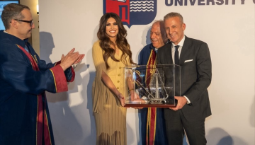 Τιμητική διάκριση του Κωστή Φραγκούλη από το Πανεπιστήμιο Πειραιά