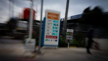 &Pi;&tau;&omega;&tau;&iota;&kappa;ή &tau;ά&sigma;&eta; &sigma;&tau;&alpha; &kappa;&alpha;ύ&sigma;&iota;&mu;&alpha;: &Sigma;&upsilon;&nu;&epsilon;&chi;ί&zeta;&epsilon;&tau;&alpha;&iota; &eta; &alpha;&pi;&omicron;&kappa;&lambda;&iota;&mu;ά&kappa;&omega;&sigma;&eta; &sigma;&tau;&alpha; &delta;&iota;&upsilon;&lambda;&iota;&sigma;&tau;ή&rho;&iota;&alpha; &ndash; &Pi;ό&tau;&epsilon; &theta;&alpha; &phi;&alpha;&nu;&epsilon;ί &sigma;&tau;&eta;&nu; &alpha;&nu;&tau;&lambda;ί&alpha;