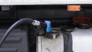 &Epsilon;&pi;&iota;&beta;&omicron;&lambda;ή &pi;&rho;&omicron;&sigma;&tau;ί&mu;&omicron;&upsilon; 15.000 &epsilon;&upsilon;&rho;ώ &gamma;&iota;&alpha; &mu;&eta; &kappa;&alpha;&nu;&omicron;&nu;&iota;&kappa;ό &kappa;&alpha;ύ&sigma;&iota;&mu;&omicron;