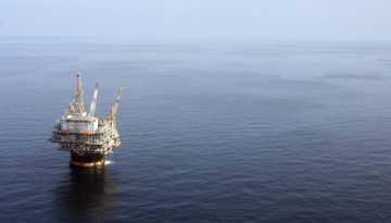 &Eta; Chevron &mu;&pi;&alpha;ί&nu;&epsilon;&iota; &mu;&epsilon; 70% &sigma;&tau;&omicron; &omicron;&iota;&kappa;ό&pi;&epsilon;&delta;&omicron; 10 &ndash; &laquo;&Epsilon;&nu;&iota;&sigma;&chi;ύ&epsilon;&tau;&alpha;&iota; &eta; &theta;έ&sigma;&eta; &tau;&eta;&sigmaf; &Epsilon;&lambda;&lambda;ά&delta;&alpha;&sigmaf; &sigma;&tau;&omicron;&nu; &epsilon;&nu;&epsilon;&rho;&gamma;&epsilon;&iota;&alpha;&kappa;ό &chi;ά&rho;&tau;&eta; &tau;&eta;&sigmaf; &Alpha;&nu;&alpha;&tau;&omicron;&lambda;&iota;&kappa;ή&sigmaf; &Mu;&epsilon;&sigma;&omicron;&gamma;&epsilon;ί&omicron;&upsilon;&raquo;