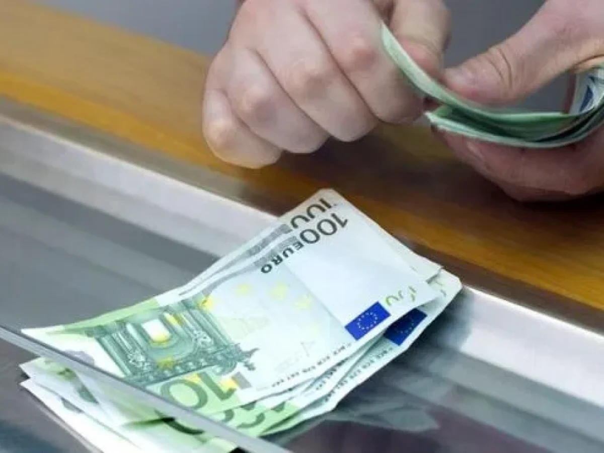 Μετρητά τέλος για συναλλαγές άνω των 500 ευρώ: Τι αλλάζει με το νέο πλαίσιο