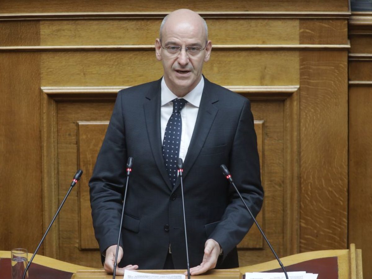 Ξ. Μπαραλιάκος : Ευνοϊκά μετρά για τους επαγγελματίες πωλητές των λαϊκών αγορών και τους αγρότες