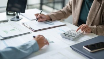 Ά&lambda;&mu;&alpha; 51% &sigma;&tau;&iota;&sigmaf; &rho;&upsilon;&theta;&mu;ί&sigma;&epsilon;&iota;&sigmaf; &chi;&rho;&epsilon;ώ&nu; &tau;&omicron;&nu; &Alpha;&pi;&rho;ί&lambda;&iota;&omicron;: 2.172 &omicron;&phi;&epsilon;&iota;&lambda;έ&tau;&epsilon;&sigmaf; &theta;&omega;&rho;ά&kappa;&iota;&sigma;&alpha;&nu; &tau;&eta;&nu; &pi;&epsilon;&rho;&iota;&omicron;&upsilon;&sigma;ί&alpha; &tau;&omicron;&upsilon;&sigmaf; &mu;έ&sigma;&omega; &tau;&omicron;&upsilon; &epsilon;&xi;&omega;&delta;&iota;&kappa;&alpha;&sigma;&tau;&iota;&kappa;&omicron;ύ