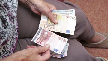 &Sigma;ύ&nu;&tau;&alpha;&xi;&eta; &pi;&rho;&iota;&nu; &tau;&iota;&sigmaf; &alpha;&lambda;&lambda;&alpha;&gamma;έ&sigmaf;: &Rho;&epsilon;&kappa;ό&rho; &alpha;&iota;&tau;ή&sigma;&epsilon;&omega;&nu; &sigma;&tau;&omicron;&nu; &Epsilon;&Phi;&Kappa;&Alpha; &lambda;ό&gamma;&omega; &phi;ό&beta;&omega;&nu; &gamma;&iota;&alpha; ό&rho;&iota;&alpha; &eta;&lambda;&iota;&kappa;ί&alpha;&sigmaf;