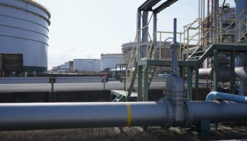&Omicron; &Omicron;&Pi;&Epsilon;&Kappa;+ &sigma;&upsilon;&mu;&phi;ώ&nu;&eta;&sigma;&epsilon; &tau;&rho;ί&tau;&eta; &sigma;&tau;&eta; &sigma;&epsilon;&iota;&rho;ά &alpha;ύ&xi;&eta;&sigma;&eta; &tau;&omega;&nu; &pi;&omicron;&sigma;&omicron;&sigma;&tau;ώ&sigma;&epsilon;&omega;&nu; &pi;&alpha;&rho;&alpha;&gamma;&omega;&gamma;ή&sigmaf; &mu;&epsilon;&tau;ά &tau;&omicron; &kappa;&lambda;&epsilon;ί&sigma;&iota;&mu;&omicron; &tau;&omega;&nu; &Sigma;&tau;&epsilon;&nu;ώ&nu; &tau;&omicron;&upsilon; &Omicron;&rho;&mu;&omicron;ύ&zeta;