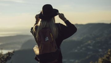 Youth Pass: &Lambda;ή&gamma;&epsilon;&iota; &eta; &pi;&rho;&omicron;&theta;&epsilon;&sigma;&mu;ί&alpha; &alpha;&iota;&tau;ή&sigma;&epsilon;&omega;&nu; &ndash; &Pi;ό&tau;&epsilon; &pi;&lambda;&eta;&rho;ώ&nu;&omicron;&nu;&tau;&alpha;&iota; &tau;&alpha; 150 &epsilon;&upsilon;&rho;ώ