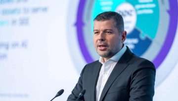 ΔΕΗ: Προσαρμοσμένο EBITDA 0,7 δισ. ευρώ στο α’ τρίμηνο – Προσήλωση στους στόχους του 2030 με 6,7 GW ΑΠΕ υπό κατασκευή
