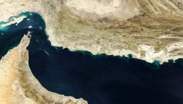 &Tau;&omicron; &kappa;&lambda;&epsilon;ί&sigma;&iota;&mu;&omicron; &tau;&omega;&nu; &Sigma;&tau;&epsilon;&nu;ώ&nu; &tau;&omicron;&upsilon; &Omicron;&rho;&mu;&omicron;ύ&zeta; &alpha;&nu;&alpha;&delta;&iota;&alpha;&mu;&omicron;&rho;&phi;ώ&nu;&epsilon;&iota; &tau;&iota;&sigmaf; &epsilon;&mu;&pi;&omicron;&rho;&iota;&kappa;έ&sigmaf; &delta;&iota;&alpha;&delta;&rho;&omicron;&mu;έ&sigmaf;